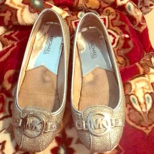 Micheal Kors flats size 8